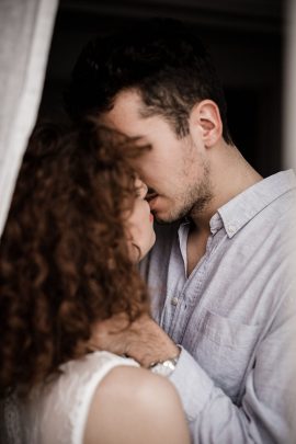 Le matin d'après - Shooting éditorial - Photos : Happy Day'z Photographie - Blog mariage : La mariée aux pieds nus