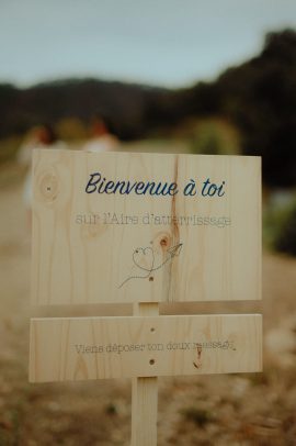 Un mariage simple en Ardèche - Photos : Vanessa Madec - Blog mariage : La mariée aux pieds nus