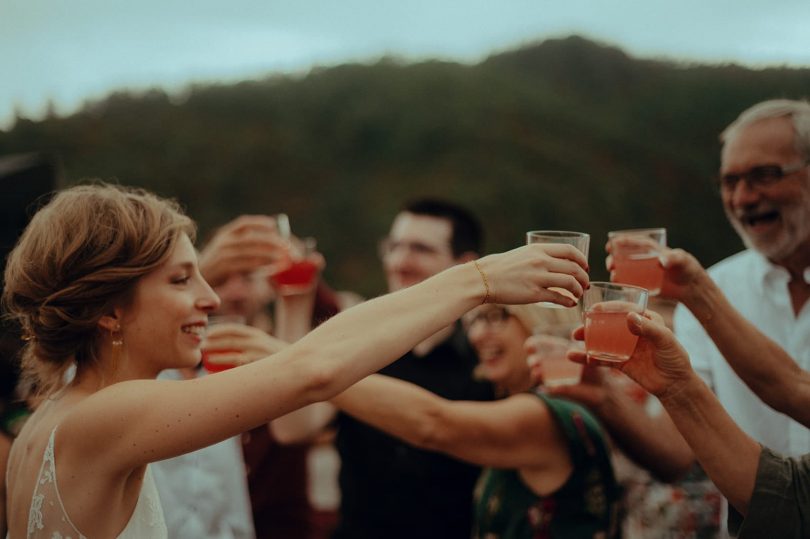 Un mariage simple en Ardèche - Photos : Vanessa Madec - Blog mariage : La mariée aux pieds nus