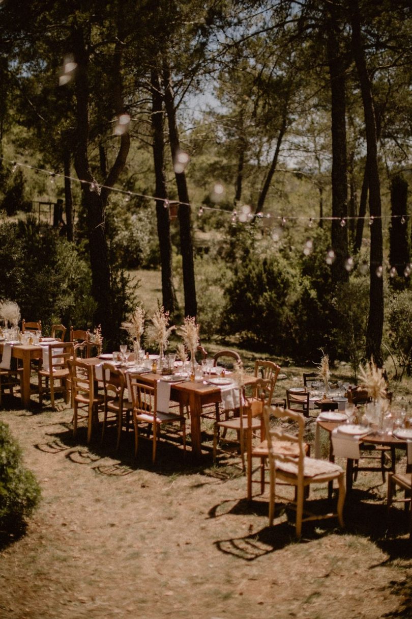 Un mariage simple et bohème dans le Var - Photos : Juli Etta - Blog mariage : La mariée aux pieds nus