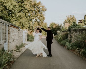 Un mariage simple et bucolique en Bourgogne -Photos : Madame B Photograohie - Blig mariage : La mariée aux pieds nus