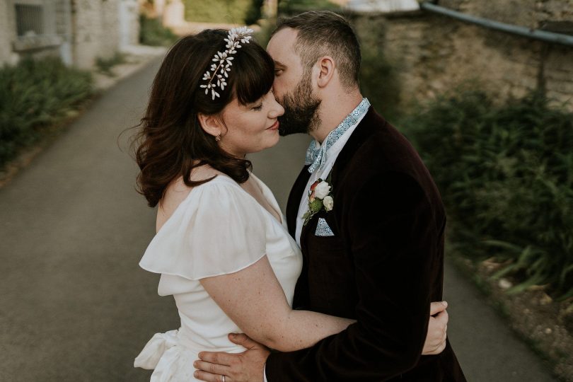 Un mariage simple et bucolique en Bourgogne -Photos : Madame B Photograohie - Blig mariage : La mariée aux pieds nus