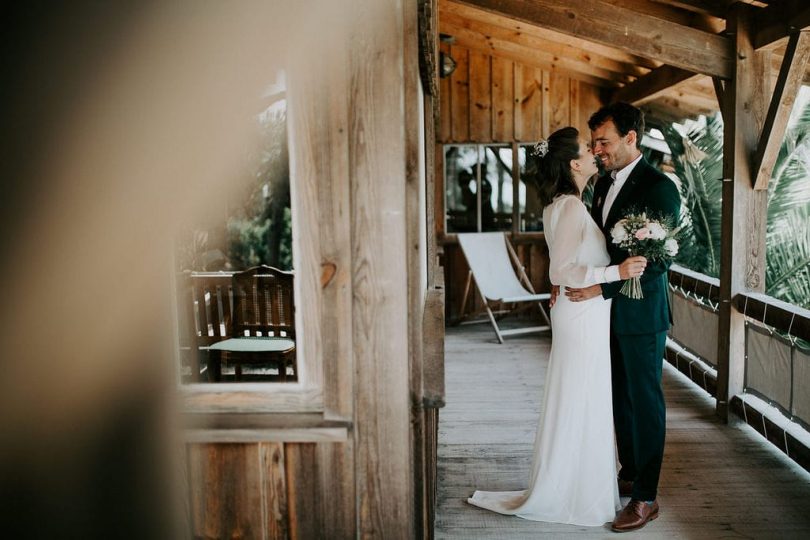 Un mariage en toute simplicité à La cabane Bartherotte au Cap Ferret - Photos : Les récits de Becca - Blog mariage : La mariée aux pieds nus