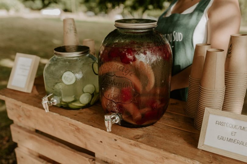 Un mariage simple et champêtre au Domaine des Courmettes - Photographe : Lesley Photography - Blog mariage : La mariée aux pieds nus