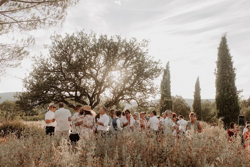 Un mariage simple et champêtre dans le Gard - Photos : Alchemia Wedding - Blog mariage : La mariée aux pieds nus