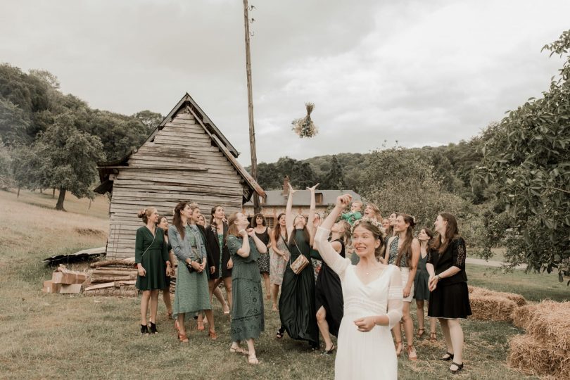 Un mariage simple et champêtre en Normandie - Photos : Typhaine J Photographie - Blog mariage : La mariée aux pieds nus