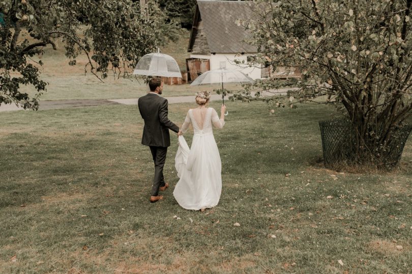 Un mariage simple et champêtre en Normandie - Photos : Typhaine J Photographie - Blog mariage : La mariée aux pieds nus