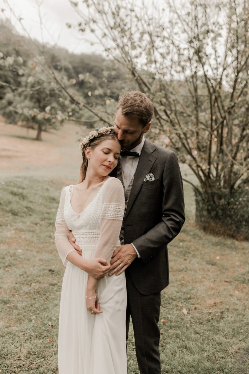 Un mariage simple et champêtre en Normandie - Photos : Typhaine J Photographie - Blog mariage : La mariée aux pieds nus