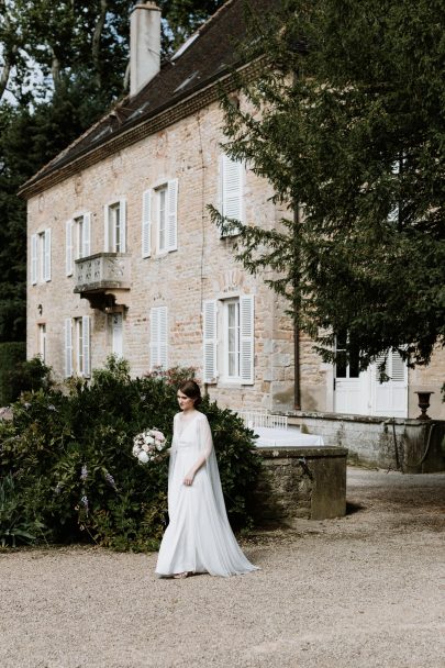 Un mariage simple au Château de Beauchamp en Bourgogne - Photos : Laurent Brouzet - Blog mariage : La mariée aux pieds nus