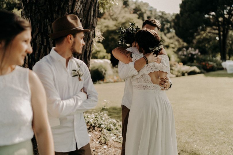 Un mariage simple aux Jardins de Coursiana près d'Agen - Photos : Harleena Photography - Blog mariage : La mariée aux pieds nus