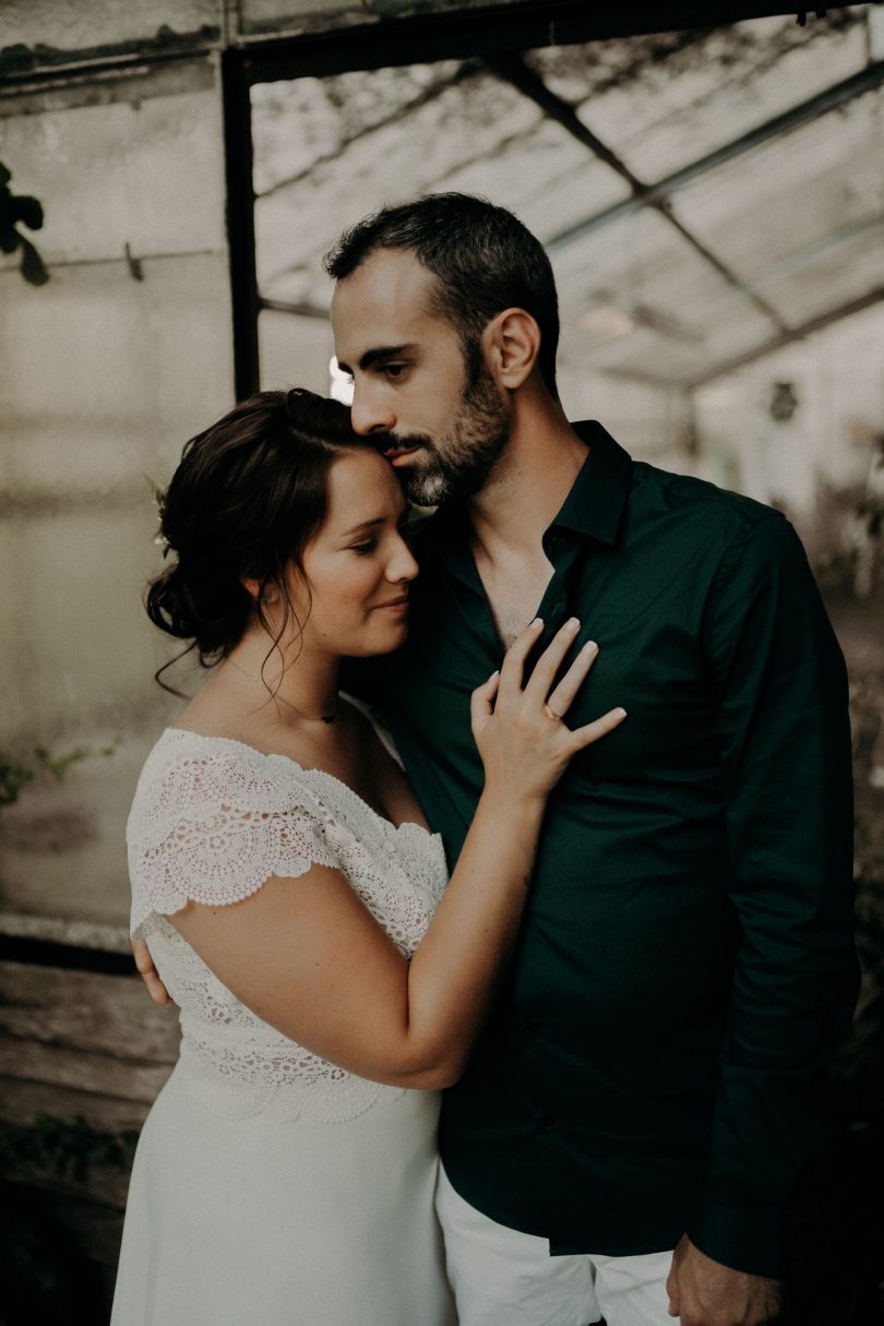 Un mariage simple aux Jardins de Coursiana près d'Agen - Photos : Harleena Photography - Blog mariage : La mariée aux pieds nus