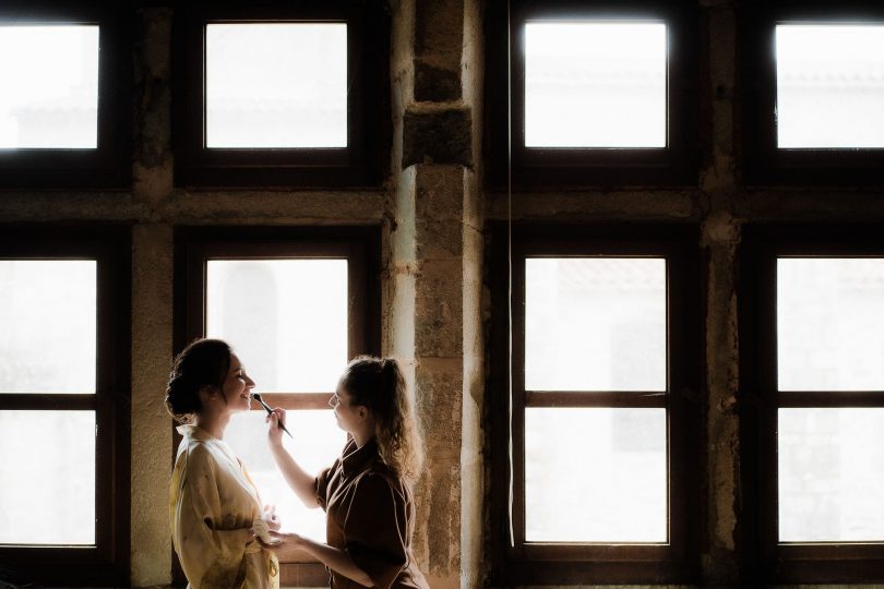 Un mariage simple et éco-responsable au Prieuré de Taluyers près de Lyon - Photos : Cabinet Poétique - Blog mariage : La mariée aux pieds nus