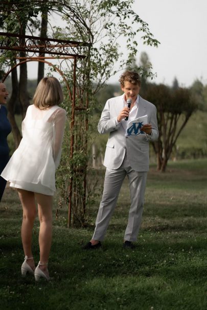 Un mariage simple et élégant au Château de Garde en Gironde - Photos : Anaïs MR - Blog mariage : La mariée aux pieds nus