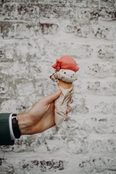 Un mariage simple et indus à Tombeek Plage en Belgique - Photos : Roses et Violettes - Blog mariage : La mariée aux pieds nus