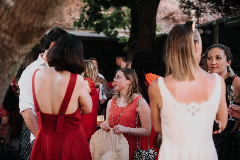 Un mariage simple et joyeux à Paris - Photos : Léa Féry - Blog mariage : La mariée aux pieds nus