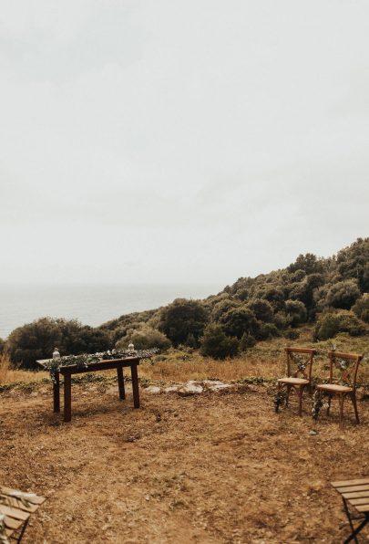 Un mariage simple et joyeux à Erbalunga en Corse - Photos : Ghania Iratni - Blog mariage : La mariée aux pieds nus