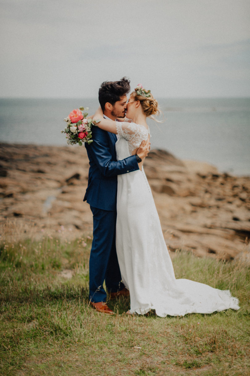 Un mariage champêtre et coloré en Normandie - A découvrir sur www.lamarieeauxpiedsnus.com