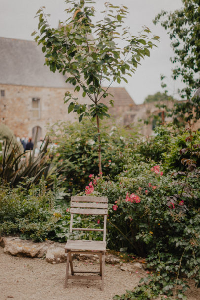 Un mariage champêtre et coloré en Normandie - A découvrir sur www.lamarieeauxpiedsnus.com