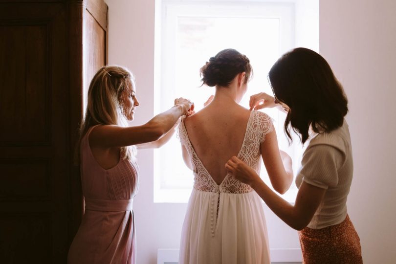 Un mariage en toute simplicité dans une maison familiale au coeur de la Loire - Photos : Marine Marques - Blog mariage : La mariée aux pieds nus