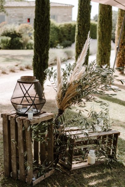 Un mariage simple et bohème au Mas de Rey en Occitanie - Photos : Laurent Brouzet - Blog mariage : La mariée aux pieds nus