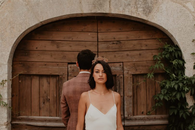 Un mariage simple et rustique dans le Lot - Photos : Alchemia Wedding - Blog mariage : La mariée aux pieds nus