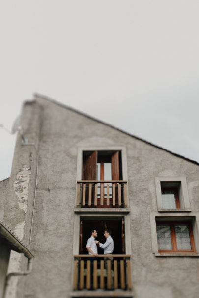 Un mariage simple et rustique dans les Pyrénées - A découvrir sur le blog mariage www.lamarieeauxpiedsnus.com - Photos : You Made My Day