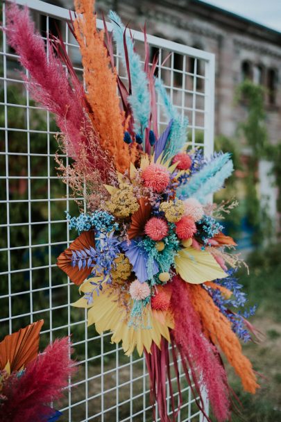 Un mariage streetart à Strasbourg en Alsace - Photos : Photography by Chloé - Blog mariage : La mariée aux pieds nus