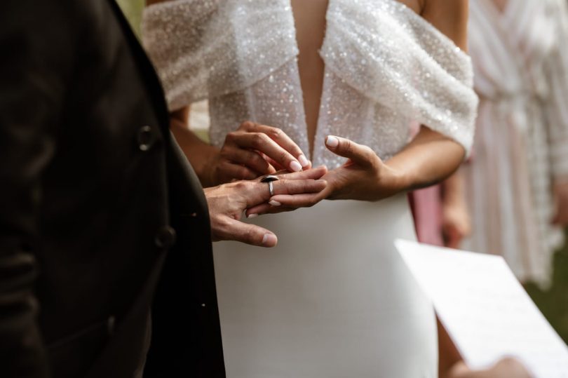 Un mariage surprise dans une ambiance indus en noir et blanc - Photos : Marie Dubrulle - Blog mariage : La mariée aux pieds nus