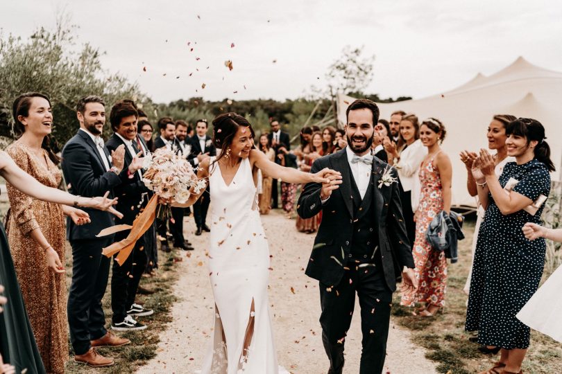 Un mariage terracotta aux Domaines de Patras en Provence - Photos : Lorenzo Accardi - Blog mariage La mariée aux pieds nus