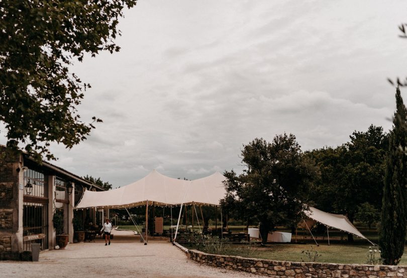 Un mariage terracotta aux Domaines de Patras en Provence - Photos : Lorenzo Accardi - Blog mariage La mariée aux pieds nus