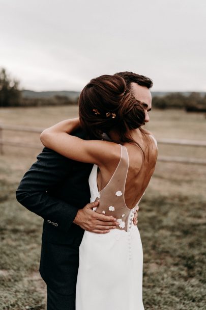 Un mariage terracotta aux Domaines de Patras en Provence - Photos : Lorenzo Accardi - Blog mariage La mariée aux pieds nus