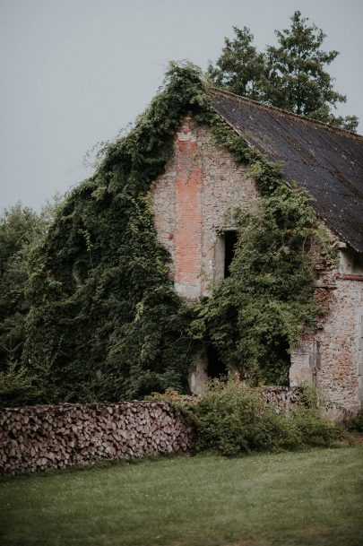 Un mariage au Domaine de Thiemay - Photos : Les Histoires d'A - Blog mariage : La mariée aux pieds nus