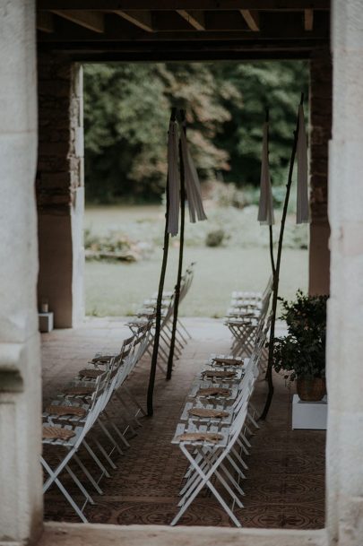 Un mariage au Domaine de Thiemay - Photos : Les Histoires d'A - Blog mariage : La mariée aux pieds nus