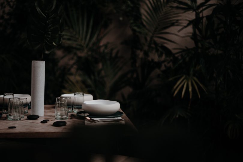 Un mariage aux inspirations tropicales et minimalistes à l'Espace Nobuyoshi - Freyia Photography - La mariée aux pieds nus