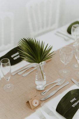 Un mariage tropical au Château de Saint-Marc à La Baule - Photos : Fanny Paris - Blog mariage : La mariée aux pieds nus