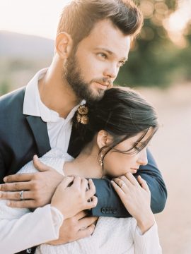 Un mariage au pied du Mont Ventoux en Provence - Photos : Valéry Villard - Blog mariage : La mariée aux pieds nus