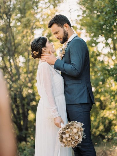 Un mariage au pied du Mont Ventoux en Provence - Photos : Valéry Villard - Blog mariage : La mariée aux pieds nus