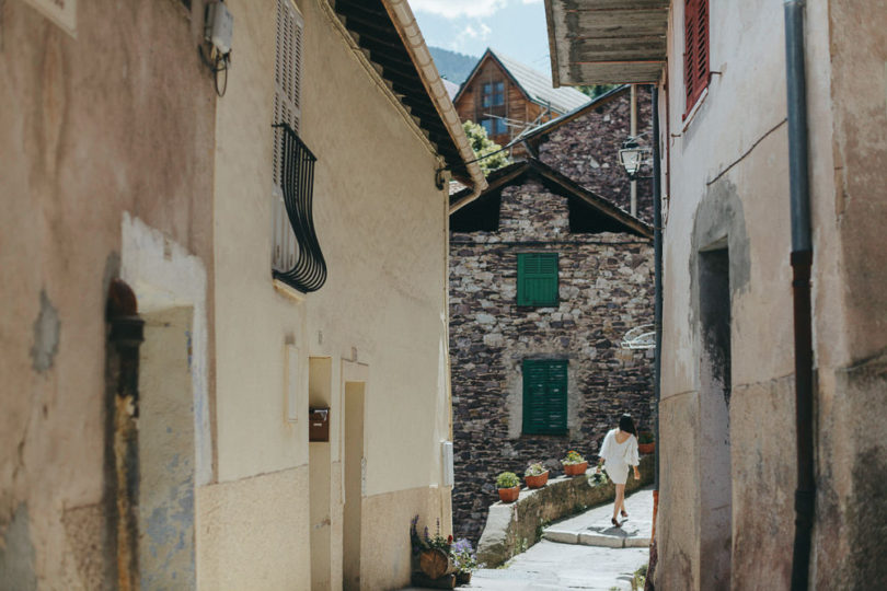 Un mariage à la montagne dans les Alpes Maritimes - A découvrir sur le blog mariage www.lamaireeauxpiedsnus.com - Photos : Reego Photographie