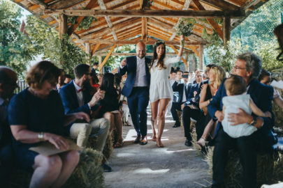 Un mariage à la montagne dans les Alpes Maritimes - A découvrir sur le blog mariage www.lamaireeauxpiedsnus.com - Photos : Reego Photographie