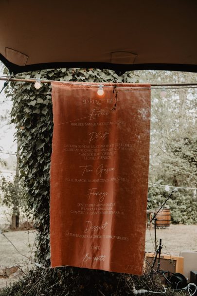 Un mariage bohème au Pays Basque - Photos : Patricia Hendrychova-Estanguet - Blog mariage : La mariée aux pieds nus