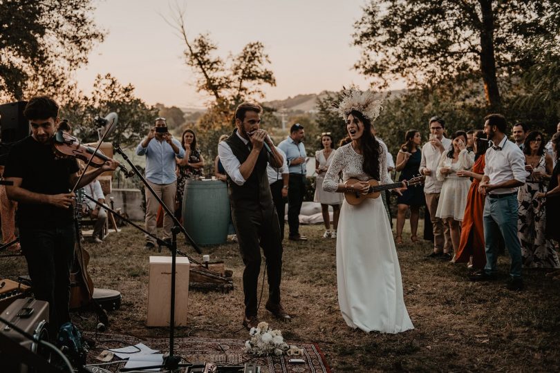 Un mariage bohème au Pays Basque - Photos : Patricia Hendrychova-Estanguet - Blog mariage : La mariée aux pieds nus