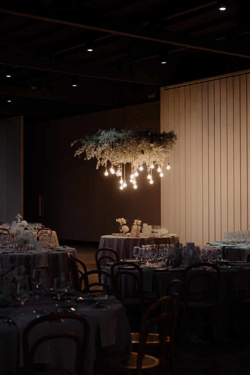 Organiser un mariage minimaliste : l'art de la simplicité élégante - Blog mariage : La mariée aux pieds nus