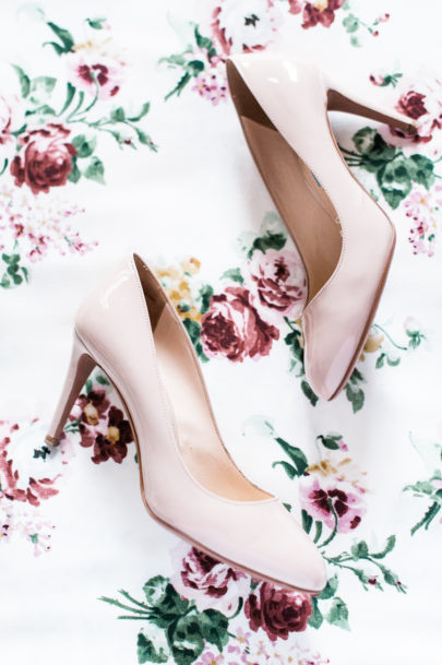 Un mariage champêtre et coloré au château Giscours, Médoc - La mariée aux pieds nus - Photo : Marion Heurteboust