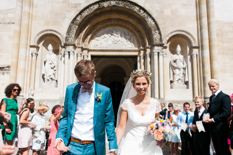 Un mariage champêtre et coloré au château Giscours, Médoc - La mariée aux pieds nus - Photo : Marion Heurteboust