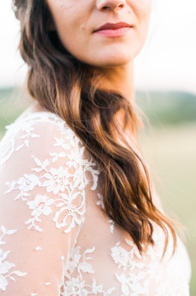 Un mariage au Comptoir Saint Hilaire en Provence à découvrir sur www.lamarieeauxpiedsnus.com - Photos : Marion Heurteboust