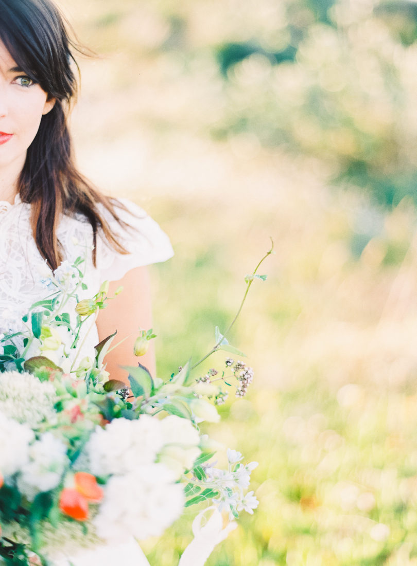 Marion H Photography - Un mariage sur la plage en Nouvelle Zélande - La mariée aux pieds nus