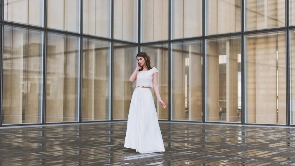 Mathilde Marie - Robes de mariée - Blog mariage : La mariée aux pieds nus