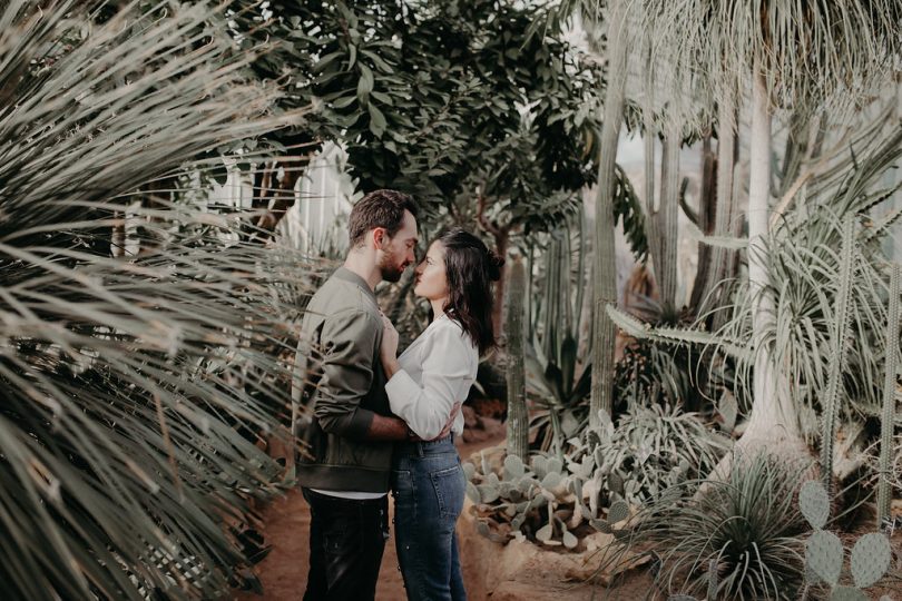 une séance engagement végétale dans une serre - Matterhorn Photography - La mariee aux pieds nus