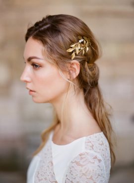 Orchidée de Soie - Accessoires de mariée - Collection 2017 - A découvrir sur le blog mariage www.lamarieeauxpiedsnus.com - Photos : Greg Finck