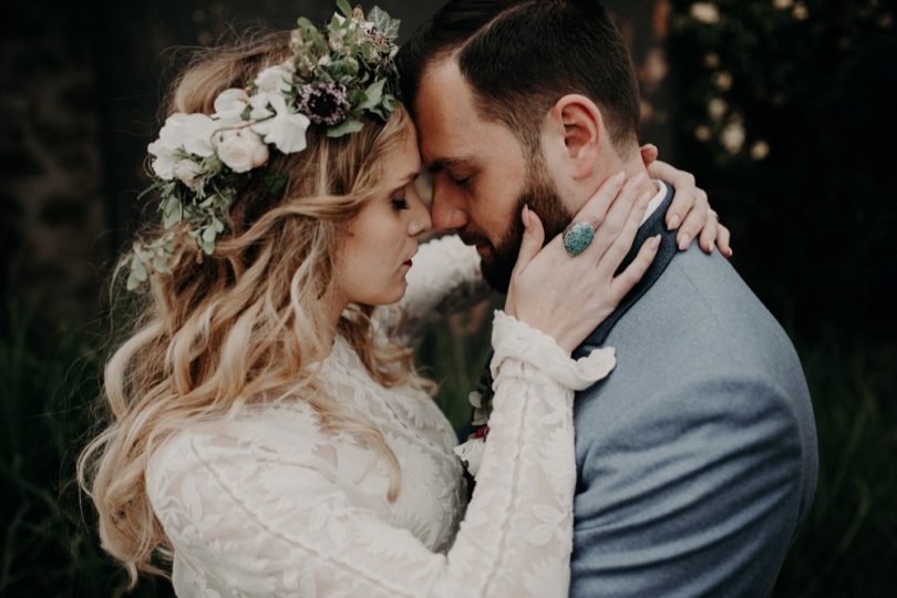 Portrait de la photographe de mariage Béatrice de Guigné - The Quirky - Blog mariage : La mariée aux pieds nus